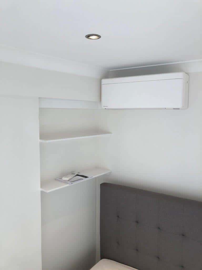 Can air conditioning improve indoor air quality?